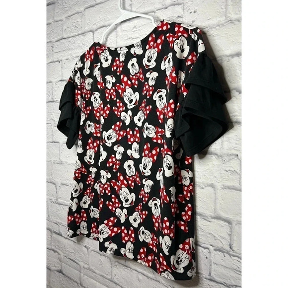 Disney Parks Minnie Mouse top size M. - Picture 3 of 8